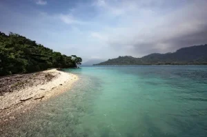 10 Island Tours in Lampung. Stunning Coastal Beauty at the Southern Tip of Sumatra