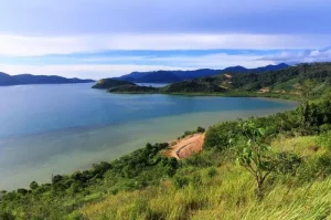 Mandeh Island, a beautiful island on the south coast whose charm is similar to Raja Ampat